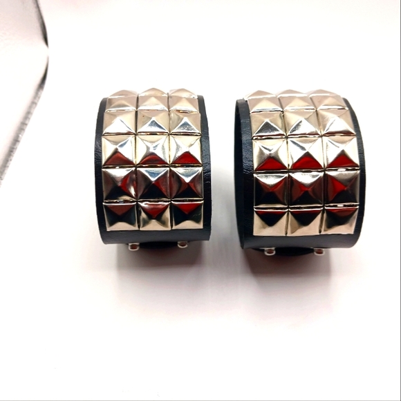 Goth Triple Row Studded vegan Leather Bracelet Unisex -Black-Lot Of 2 New - Picture 3 of 11